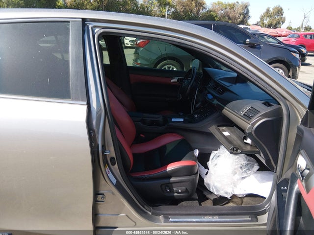 Lexus CT 200H 2016 JTHKD5BHXG2272274 Image 5