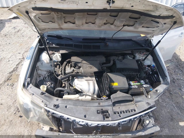 45952595 :رقم المزاد ، 4T1BF1FK7EU753378 vin ، 2014 Toyota Camry Se مزاد بيع