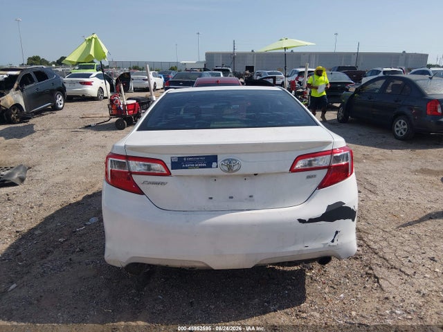 45952595 :رقم المزاد ، 4T1BF1FK7EU753378 vin ، 2014 Toyota Camry Se مزاد بيع