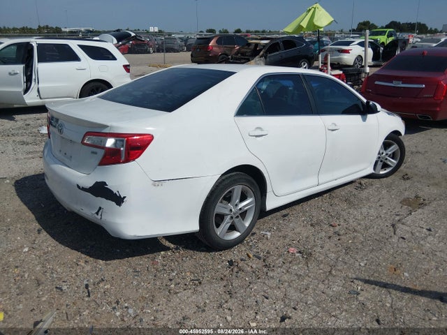 45952595 :رقم المزاد ، 4T1BF1FK7EU753378 vin ، 2014 Toyota Camry Se مزاد بيع