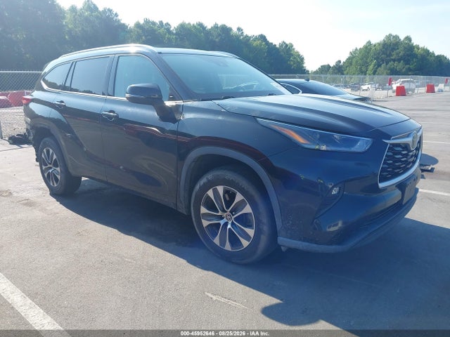 Продажа на аукционе авто 2021 Toyota Highlander Xle, vin: 5TDGZRAH1MS042855, номер лота: 45952646