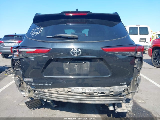 Продажа на аукционе авто 2021 Toyota Highlander Xle, vin: 5TDGZRAH1MS042855, номер лота: 45952646