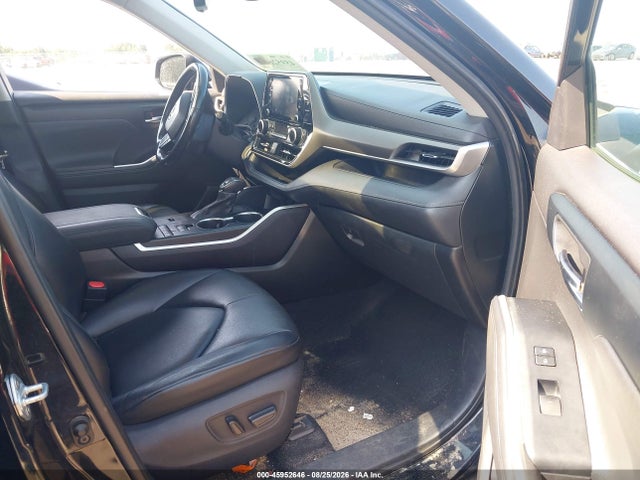 Продажа на аукционе авто 2021 Toyota Highlander Xle, vin: 5TDGZRAH1MS042855, номер лота: 45952646