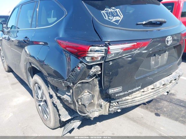 Продажа на аукционе авто 2021 Toyota Highlander Xle, vin: 5TDGZRAH1MS042855, номер лота: 45952646