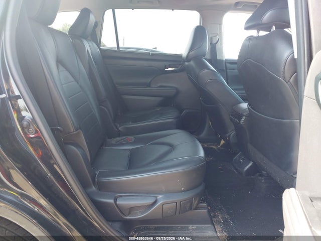Продажа на аукционе авто 2021 Toyota Highlander Xle, vin: 5TDGZRAH1MS042855, номер лота: 45952646