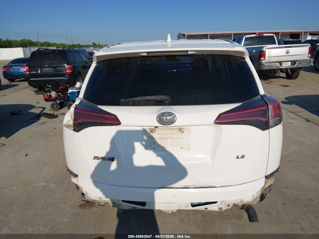 45952647 :رقم المزاد ، JTMZFREV5JJ185267 vin ، 2018 Toyota Rav4 Le مزاد بيع