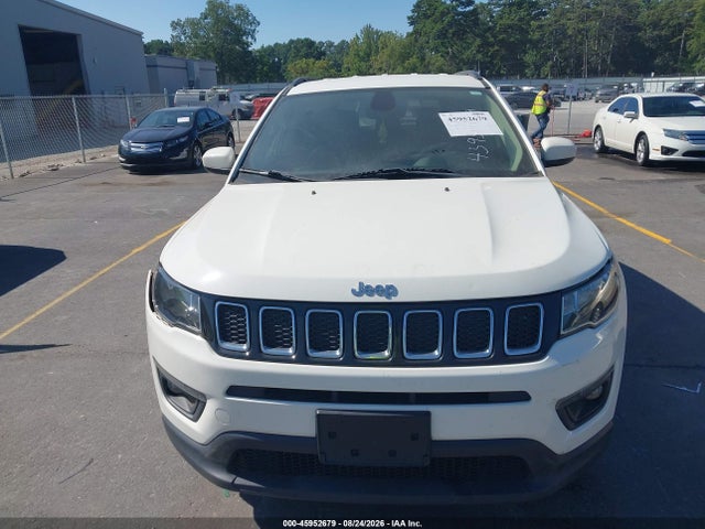 Продаж на аукціоні авто 2018 Jeep Compass Latitude 4x4, vin: 3C4NJDBB4JT206256, номер лоту: 45952679
