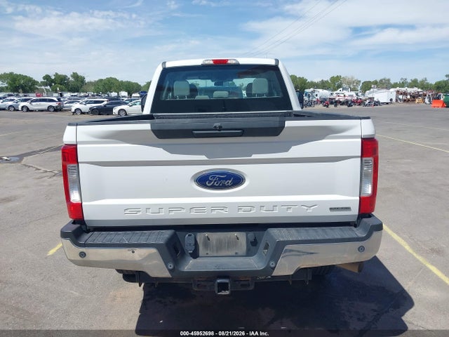 45952698 :رقم المزاد ، 1FT7X2B6XJEC22184 vin ، 2018 Ford F-250 Xl مزاد بيع