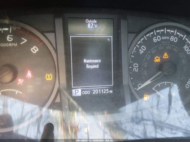 Продажа на аукционе авто 2016 Toyota Tacoma Trd Off Road, vin: 3TMAZ5CN1GM004550, номер лота: 45952713