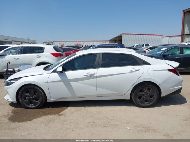 Продажа на аукционе авто 2022 Hyundai Elantra Sel, vin: 5NPLM4AG0NH059709, номер лота: 45952717
