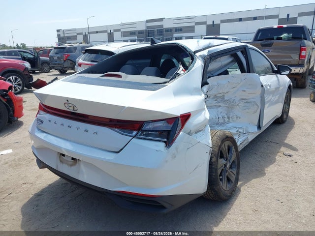 Продажа на аукционе авто 2022 Hyundai Elantra Sel, vin: 5NPLM4AG0NH059709, номер лота: 45952717