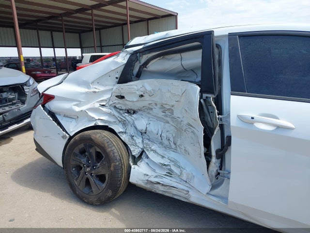Продажа на аукционе авто 2022 Hyundai Elantra Sel, vin: 5NPLM4AG0NH059709, номер лота: 45952717