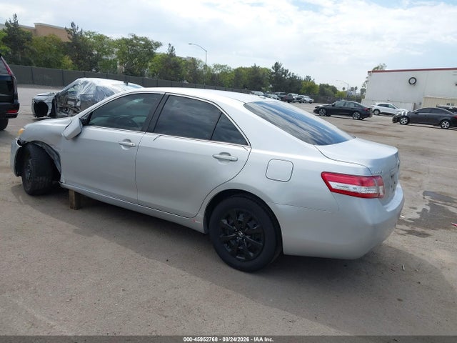 45952768 :رقم المزاد ، 4T4BF3EK9BR199209 vin ، 2011 Toyota Camry Le مزاد بيع