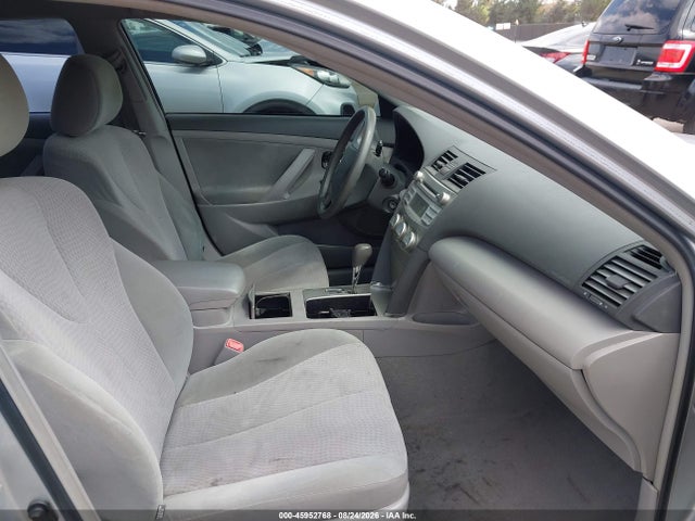 45952768 :رقم المزاد ، 4T4BF3EK9BR199209 vin ، 2011 Toyota Camry Le مزاد بيع