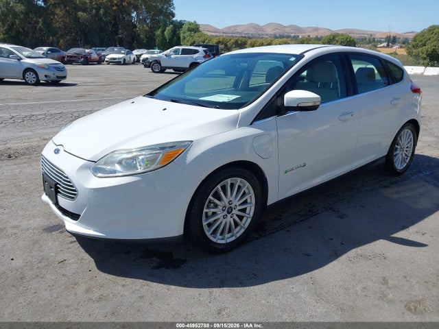 Ford FOCUS ELECTRIC 2018 1FADP3R40JL296132 Image 2
