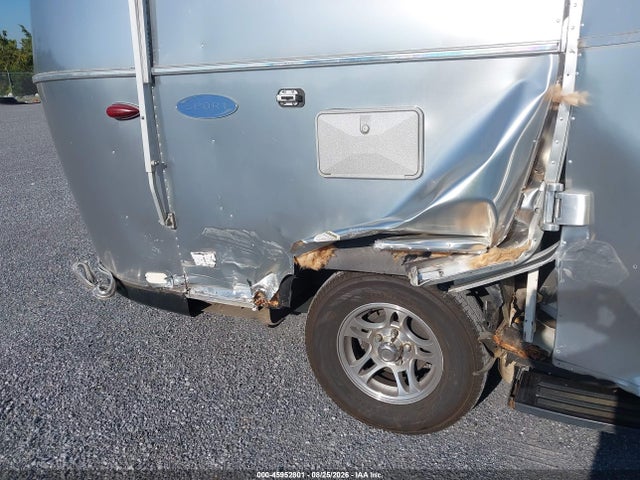 45952801 :رقم المزاد ، 1STHRAC18KJ545395 vin ، 2019 Airstream Other مزاد بيع