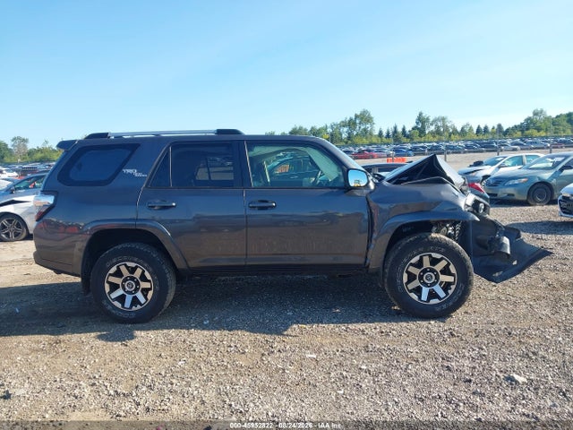 Продаж на аукціоні авто 2018 Toyota 4runner Trd Off Road Premium, vin: JTEBU5JR7J5603079, номер лоту: 45952822