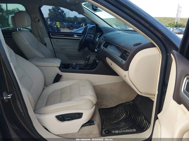 45952839 :رقم المزاد ، WVGEP9BP4DD000528 vin ، 2013 Volkswagen Touareg Tdi Executive مزاد بيع