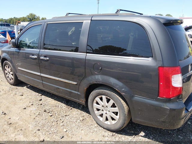 45952862 :رقم المزاد ، 2A4RR8DG3BR617172 vin ، 2011 Chrysler Town & Country Touring-l مزاد بيع