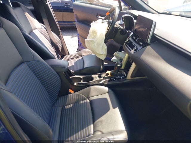 Продажа на аукционе авто 2023 Toyota Corolla Cross Hybrid Xse, vin: 7MUFBABG9PV008163, номер лота: 45952867