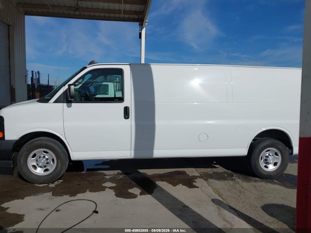 Chevrolet Express 3500 Work Van 2017 1GCZGHFG3H1271503 Image 18