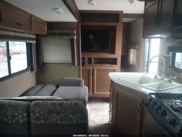 Продажа на аукционе авто 2015 Jayco 32 Bhds 2, vin: 1UJBJ0BS3F1TR0678, номер лота: 45952912