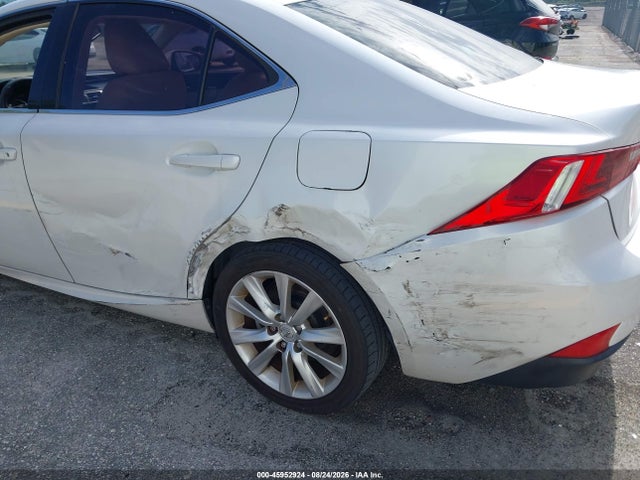 45952924 :رقم المزاد ، JTHBA1D26G5004069 vin ، 2016 Lexus Is 200t مزاد بيع