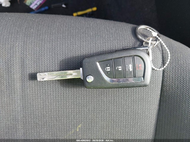 45952933 :رقم المزاد ، JTDEPMAE8NJ201942 vin ، 2022 Toyota Corolla Le مزاد بيع