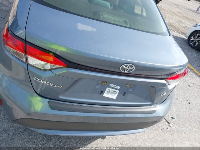 45952933 :رقم المزاد ، JTDEPMAE8NJ201942 vin ، 2022 Toyota Corolla Le مزاد بيع