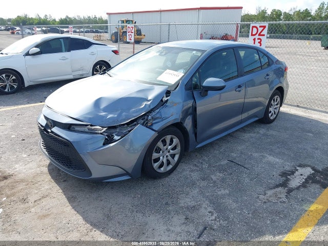 45952933 :رقم المزاد ، JTDEPMAE8NJ201942 vin ، 2022 Toyota Corolla Le مزاد بيع