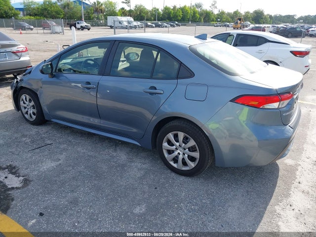 45952933 :رقم المزاد ، JTDEPMAE8NJ201942 vin ، 2022 Toyota Corolla Le مزاد بيع