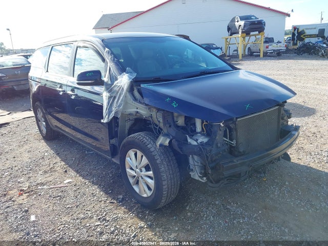 Продаж на аукціоні авто 2018 Kia Sedona Lx, vin: KNDMB5C17J6397136, номер лоту: 45952941