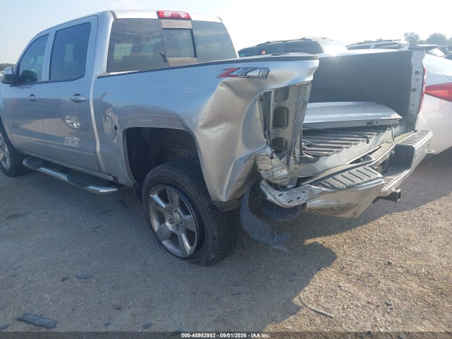 Продаж на аукціоні авто 2018 Chevrolet Silverado 1500 2lt, vin: 3GCUKREC2JG595109, номер лоту: 45952952