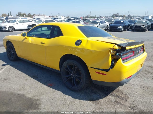 2017 Dodge Challenger Sxt მანქანა იყიდება აუქციონზე, vin: 2C3CDZAG0HH592724, აუქციონის ნომერი: 45952974