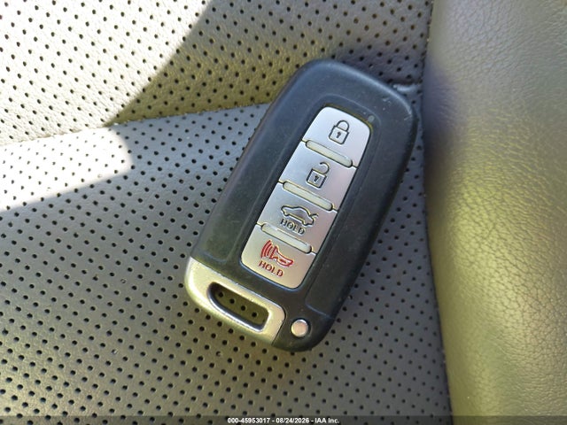 Продажа на аукционе авто 2015 Hyundai Sonata Hybrid Limited, vin: KMHEC4A40FA127528, номер лота: 45953017