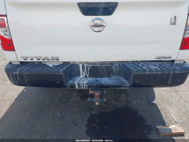 1N6AA1EC0MN523695 Nissan Titan S 4x4