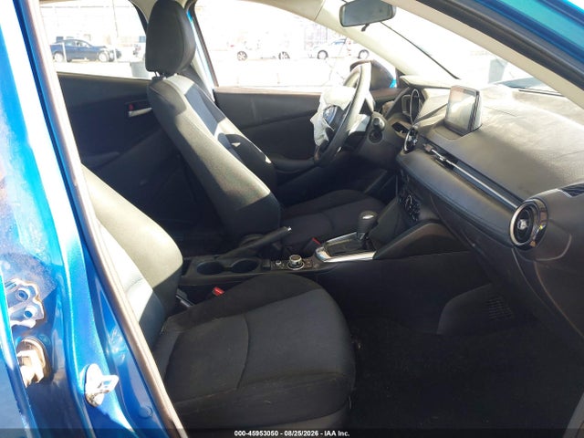 Toyota YARIS LE 2019 3MYDLBYV6KY524980 Image 5