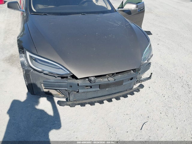 Продаж на аукціоні авто 2016 Tesla Model S 60d/70d/75d/85d/90d, vin: 5YJSA1E25GF144208, номер лоту: 45953052