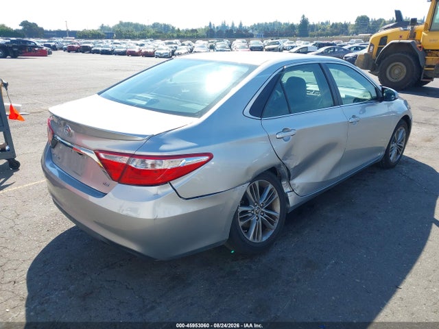 4T1BF1FK5HU421105 Toyota CAMRY SE
