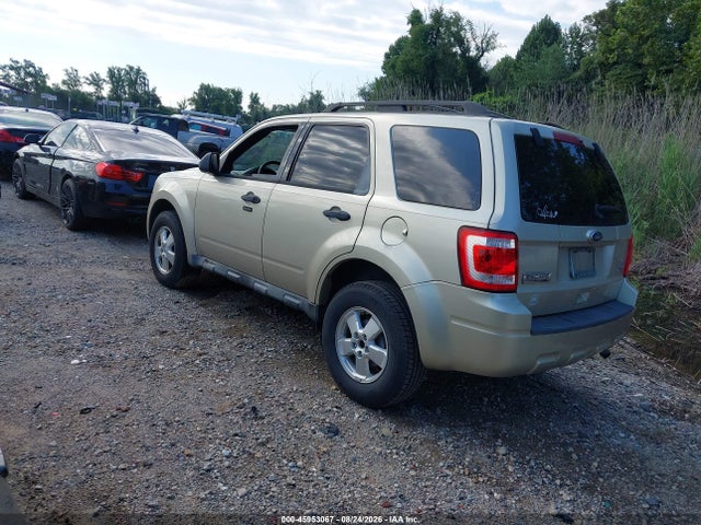2011 Ford Escape Xlt მანქანა იყიდება აუქციონზე, vin: 1FMCU0DG3BKA19881, აუქციონის ნომერი: 45953067