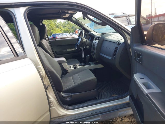 2011 Ford Escape Xlt მანქანა იყიდება აუქციონზე, vin: 1FMCU0DG3BKA19881, აუქციონის ნომერი: 45953067