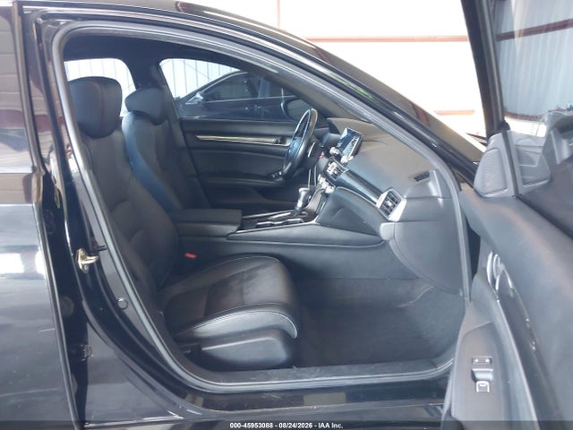 1HGCV1F34LA043004 Honda Accord Sport