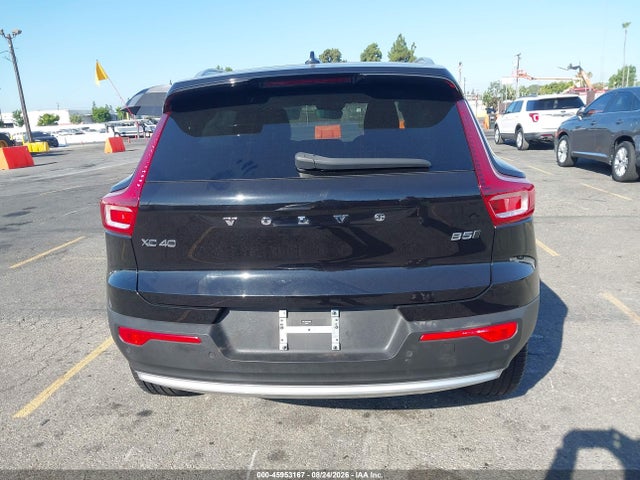 Volvo Xc40 B5 Plus Bright Theme 2023 YV4L12UN0P2938975 Image 16