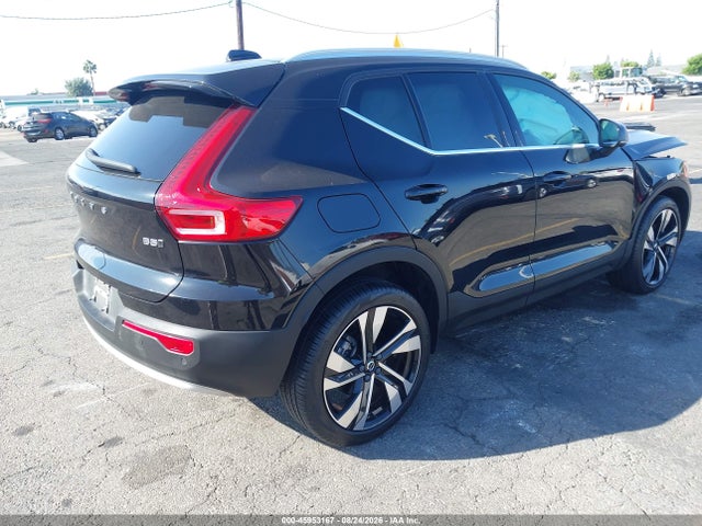Volvo Xc40 B5 Plus Bright Theme 2023 YV4L12UN0P2938975 Image 4