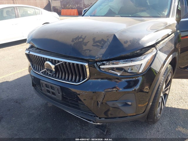 Volvo Xc40 B5 Plus Bright Theme 2023 YV4L12UN0P2938975 Image 6