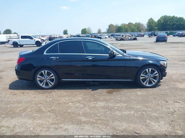 2018 Mercedes-benz C 300 მანქანა იყიდება აუქციონზე, vin: 55SWF4JB7JU246741, აუქციონის ნომერი: 45953187