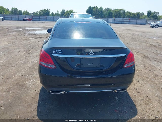 2018 Mercedes-benz C 300 მანქანა იყიდება აუქციონზე, vin: 55SWF4JB7JU246741, აუქციონის ნომერი: 45953187