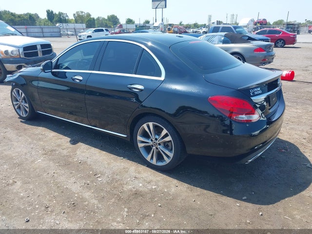2018 Mercedes-benz C 300 მანქანა იყიდება აუქციონზე, vin: 55SWF4JB7JU246741, აუქციონის ნომერი: 45953187