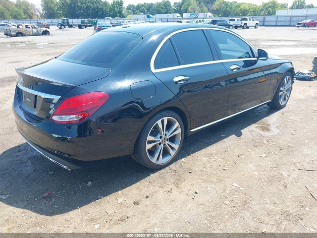 2018 Mercedes-benz C 300 მანქანა იყიდება აუქციონზე, vin: 55SWF4JB7JU246741, აუქციონის ნომერი: 45953187