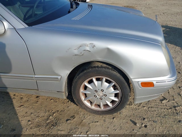 Продаж на аукціоні авто 2000 Mercedes-benz E 320, vin: WDBJF65J3YB162954, номер лоту: 45953244